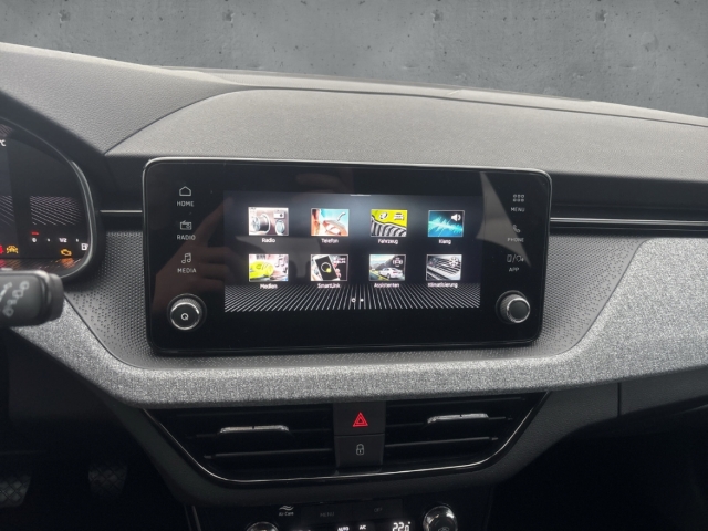 Fahrzeugabbildung SKODA Scala 1.0 TSI SELECTION LED Apple CarPlay Alu