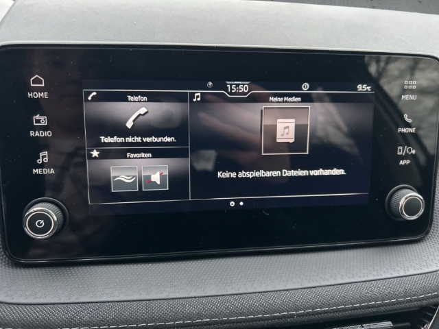 Fahrzeugabbildung SKODA Fabia 1.0 TSI SELECTION LED SHZ PDC Temp Klima