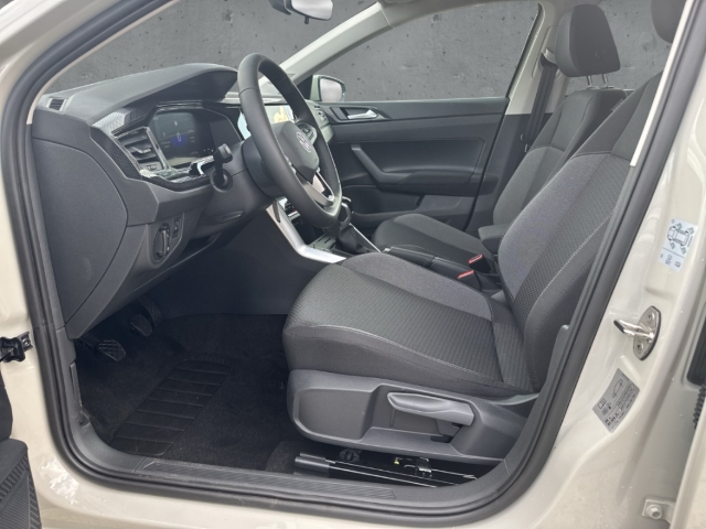 Fahrzeugabbildung Volkswagen Polo 1.0 TSI Life R-Kamera SHZ AppConnect LED