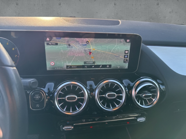 Fahrzeugabbildung Mercedes-Benz B 200 DCT Edition19 LED Navi MBUX SHZ PDC Kamera