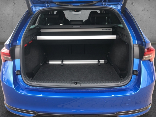 Fahrzeugabbildung SKODA Octavia Combi Sportline 1.5 TSI mHEV DSG LED ACC