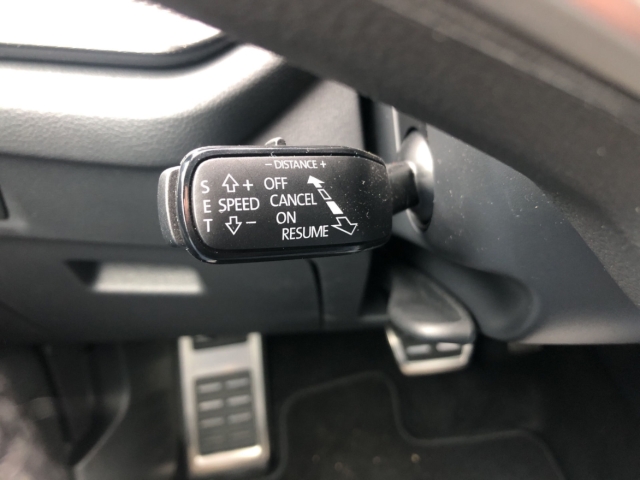 Fahrzeugabbildung SKODA Octavia Combi Sportline 1.5 TSI mHEV DSG LED ACC