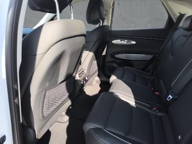 Fahrzeugabbildung Genesis GV70 2.2 CRDi 8AT Luxury Pano Leder eSitze ACC SmartKey LED Kam360