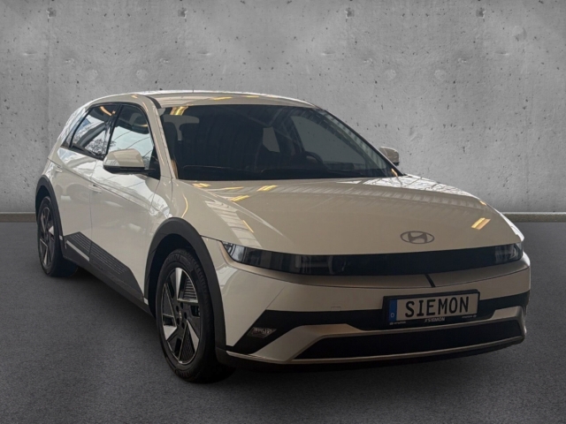 Fahrzeugabbildung Hyundai IONIQ 5 FL MY26 84kWh 2WD CENTRIQ Navi Digitales Cockpit LED ACC El. Heckklappe Apple CarPlay