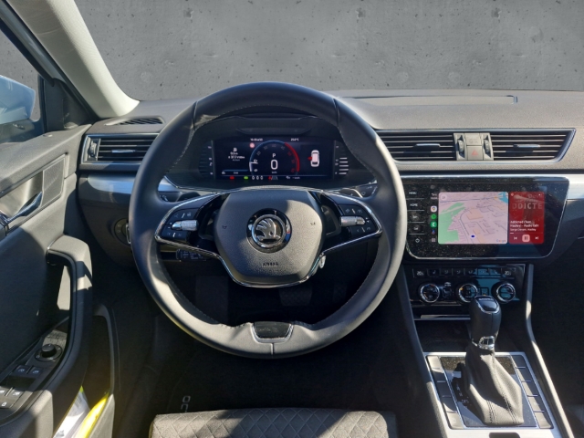 Fahrzeugabbildung SKODA Superb Combi TDI DSG Ambition AHK Nav ACC Kamera