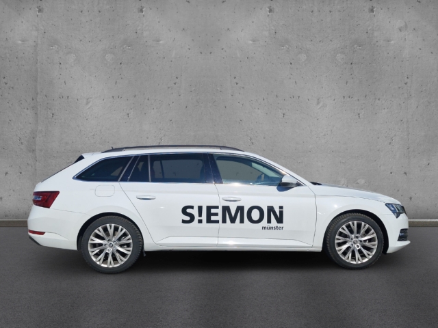 Fahrzeugabbildung SKODA Superb Combi TDI DSG Ambition AHK Nav ACC Kamera