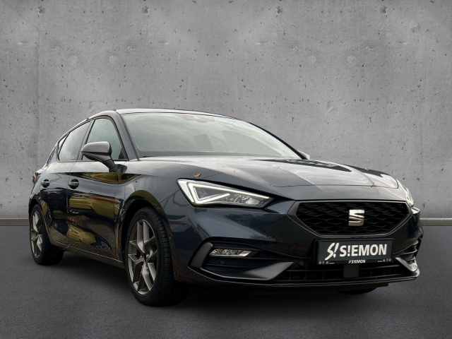 Fahrzeugabbildung SEAT Leon 1.5 eTSI DSG FR AHK LED Nav Pano ACC Kamera
