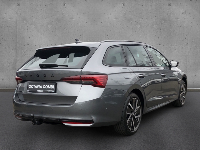 Fahrzeugabbildung SKODA Octavia Sportline Combi 2.0 TDI DSG PDC LED ACC