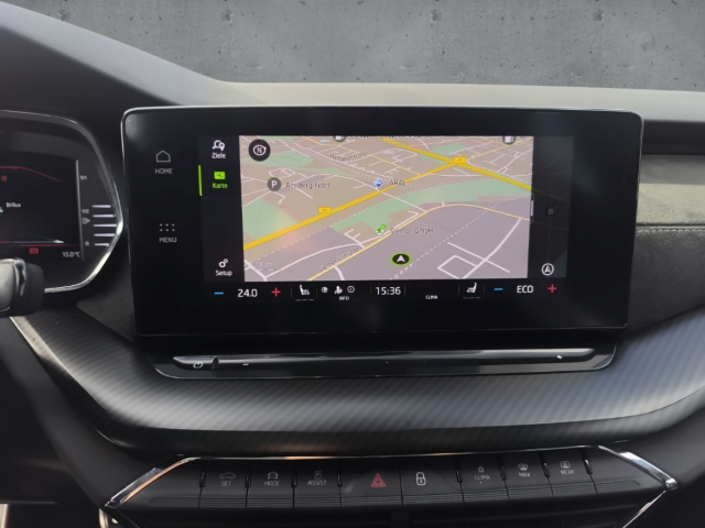 Fahrzeugabbildung SKODA Octavia Combi iV 1.4 TSI RS HUD AD El. Panodach Navi Digitales Cockpit Memory Sitze