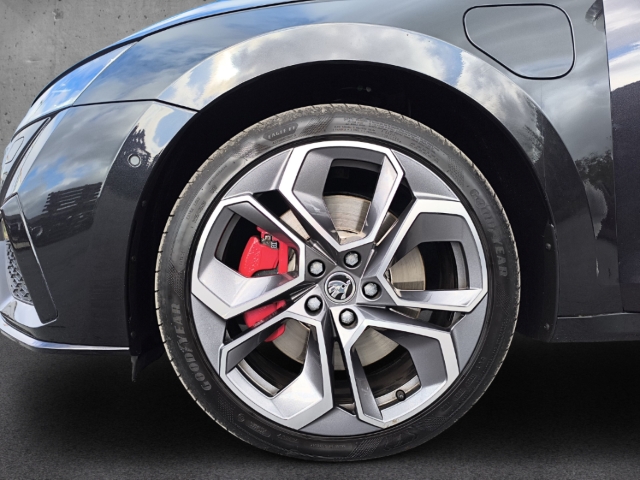 Fahrzeugabbildung SKODA Octavia Combi iV 1.4 TSI RS HUD AD El. Panodach Navi Digitales Cockpit Memory Sitze