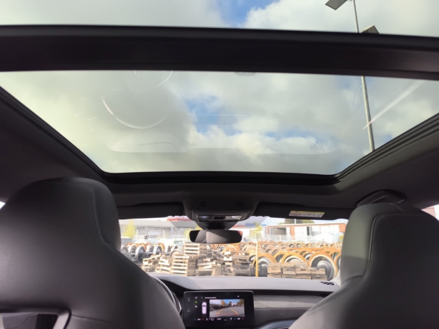 Fahrzeugabbildung SKODA Octavia Combi iV 1.4 TSI RS HUD AD El. Panodach Navi Digitales Cockpit Memory Sitze