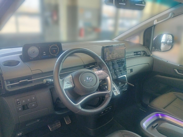 Fahrzeugabbildung Hyundai STARIA 2.2 CRDi 4WD AT SIGNATURE 7-Sitze Navi Leder Digitales Cockpit Soundsystem