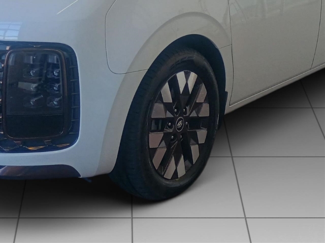 Fahrzeugabbildung Hyundai STARIA 2.2 CRDi 4WD AT SIGNATURE 7-Sitze Navi Leder Digitales Cockpit Soundsystem