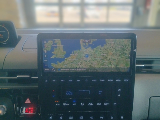 Fahrzeugabbildung Hyundai STARIA 2.2 CRDi 4WD AT SIGNATURE 7-Sitze Navi Leder Digitales Cockpit Soundsystem