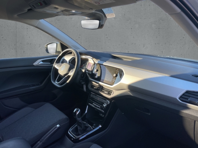 Fahrzeugabbildung Volkswagen T-Cross Move EU6d Life 1.0 l TSI OPF 5-Gan