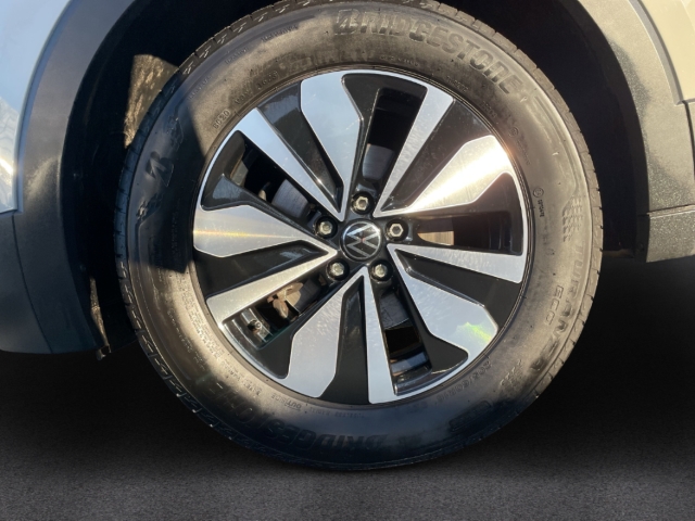 Fahrzeugabbildung Volkswagen T-Cross Move EU6d Life 1.0 l TSI OPF 5-Gan