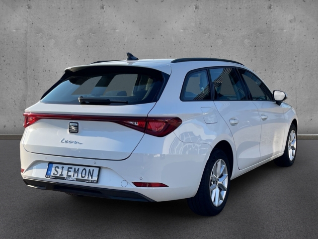 Fahrzeugabbildung SEAT Leon ST 1.5 eTSI DSG Style NAVI LED SHZ LM
