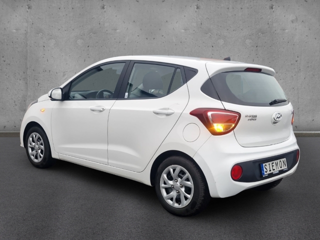 Fahrzeugabbildung Hyundai i10 1.2 Trend Klima SHZ GRA LHZ ISOFIX