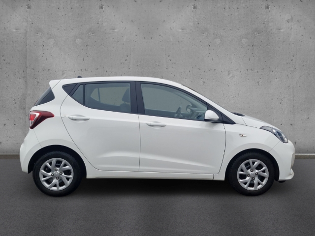Fahrzeugabbildung Hyundai i10 1.2 Trend Klima SHZ GRA LHZ ISOFIX