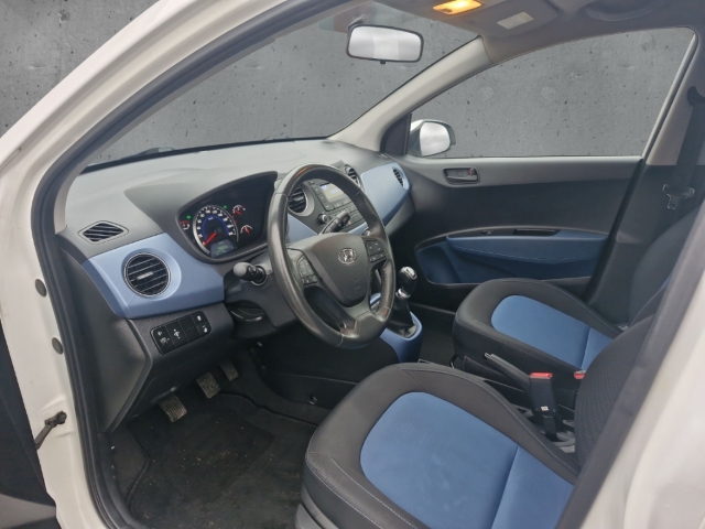 Fahrzeugabbildung Hyundai i10 1.2 Trend Klima SHZ GRA LHZ ISOFIX