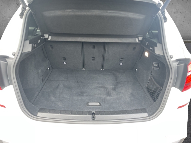 Fahrzeugabbildung BMW 218 Active Tourer AT M Sport ShadowLine Nav HiFi