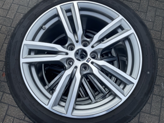 Fahrzeugabbildung BMW 218 Active Tourer AT M Sport ShadowLine Nav HiFi