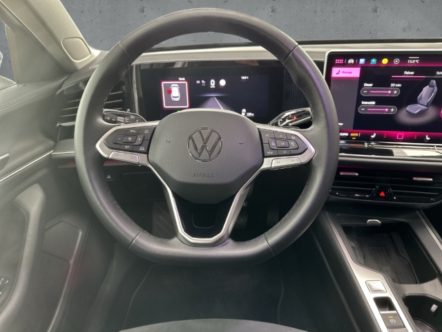 Fahrzeugabbildung Volkswagen Passat Variant 1.5 eTSI DSG Business AHK Nav ACC