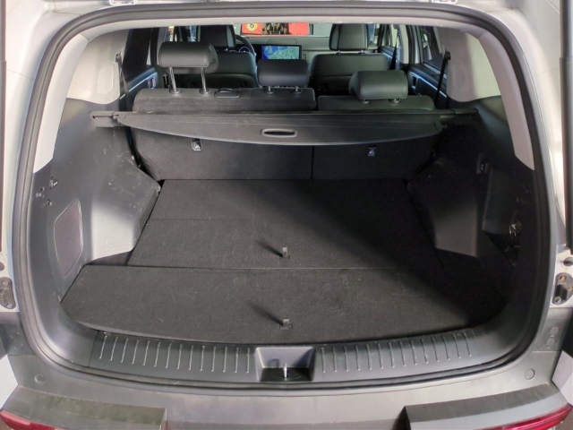 Fahrzeugabbildung Hyundai SANTA FE PHEV 1.6 AT 4WD Signature Komfort-P Technik-P. 5-Sitze HUD Niveau Navi