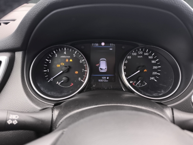 Fahrzeugabbildung Nissan Qashqai 1.3 DIG-T N-Connecta 1.Hand Navi Pano LED Kam360 PDC SHZ