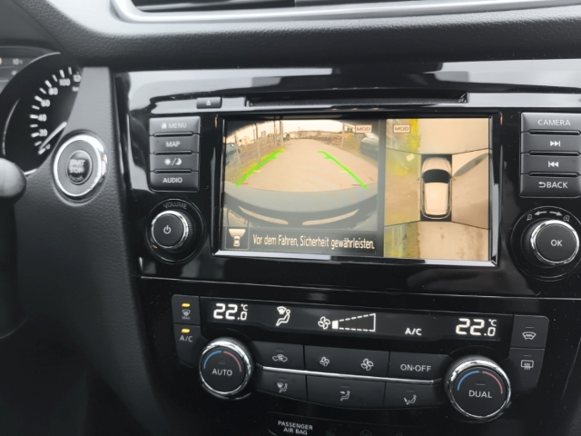 Fahrzeugabbildung Nissan Qashqai 1.3 DIG-T N-Connecta 1.Hand Navi Pano LED Kam360 PDC SHZ