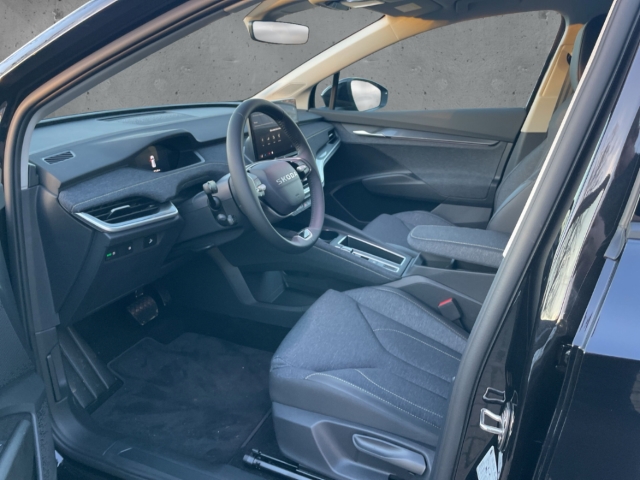 Fahrzeugabbildung SKODA Elroq 50 TOUR Clever-Paket AHK LED Navi PDC Klima