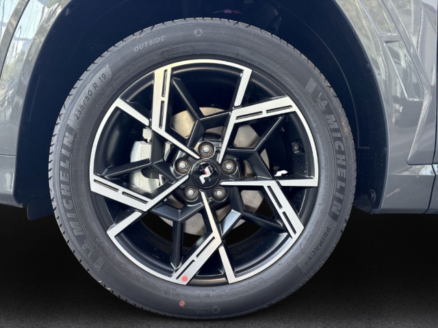 Fahrzeugabbildung Hyundai TUCSON FL HEV MY25 1.6 2WD N-Line Assist-P Panoramadach HUD Navi Digitales Cockpit Soundsystem