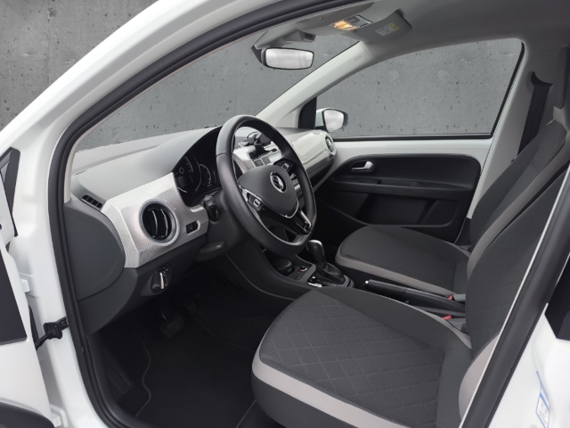 Fahrzeugabbildung Volkswagen up e-up! Edition 1.Hand RKam SHZ Klimaauto CCS Allwetter