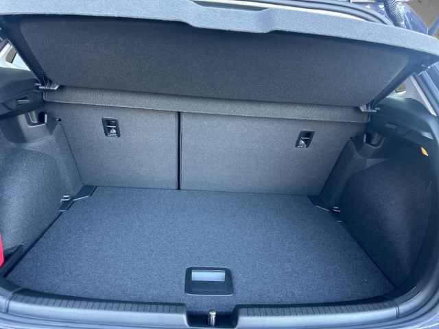 Fahrzeugabbildung Volkswagen Polo 1.0 TSI Style IQ.LIGHT SHZ PDC AppConnect