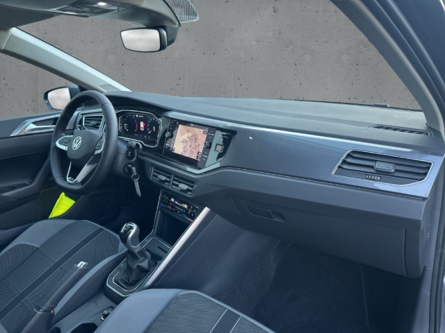 Fahrzeugabbildung Volkswagen Polo 1.0 TSI Style IQ.LIGHT SHZ PDC AppConnect