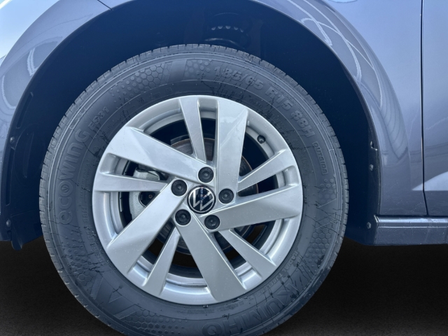 Fahrzeugabbildung Volkswagen Polo 1.0 TSI Style IQ.LIGHT SHZ PDC AppConnect