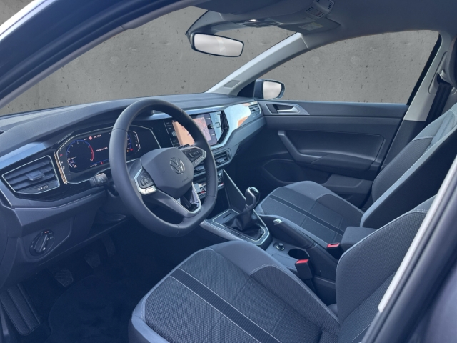 Fahrzeugabbildung Volkswagen Polo 1.0 TSI Style IQ.LIGHT SHZ PDC AppConnect