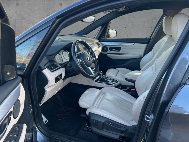 Fahrzeugabbildung BMW 225 xe iPerformance M-Paket Sport Shz. Navi