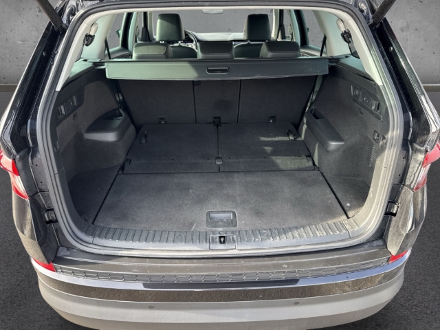 Fahrzeugabbildung SKODA Kodiaq Style 4x4 StandHZG AHK Navi Leder Digitales Cockpit 7-Sitze