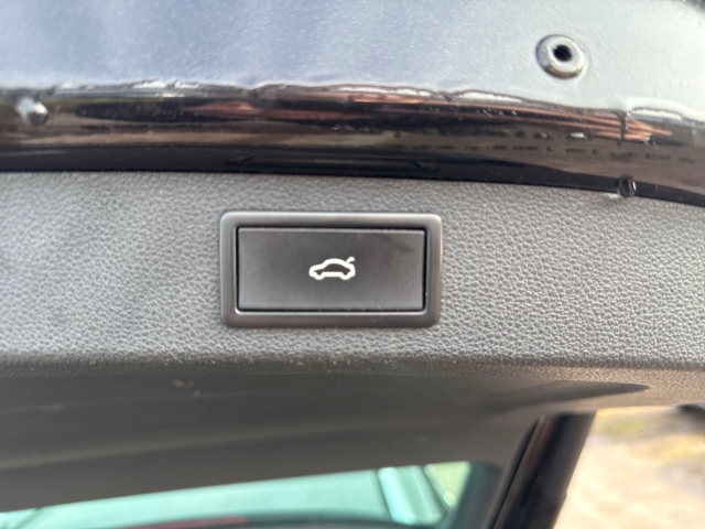 Fahrzeugabbildung SKODA Kodiaq Style 4x4 StandHZG AHK Navi Leder Digitales Cockpit 7-Sitze