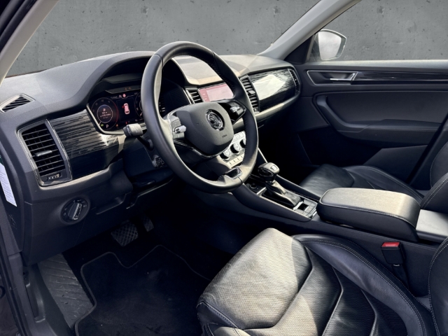 Fahrzeugabbildung SKODA Kodiaq Style 4x4 StandHZG AHK Navi Leder Digitales Cockpit 7-Sitze