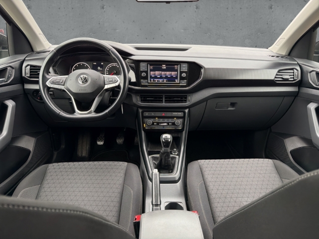Fahrzeugabbildung Volkswagen T-Cross 1.0 TSI Life ACC Klimaauto SHZ BlindSpot