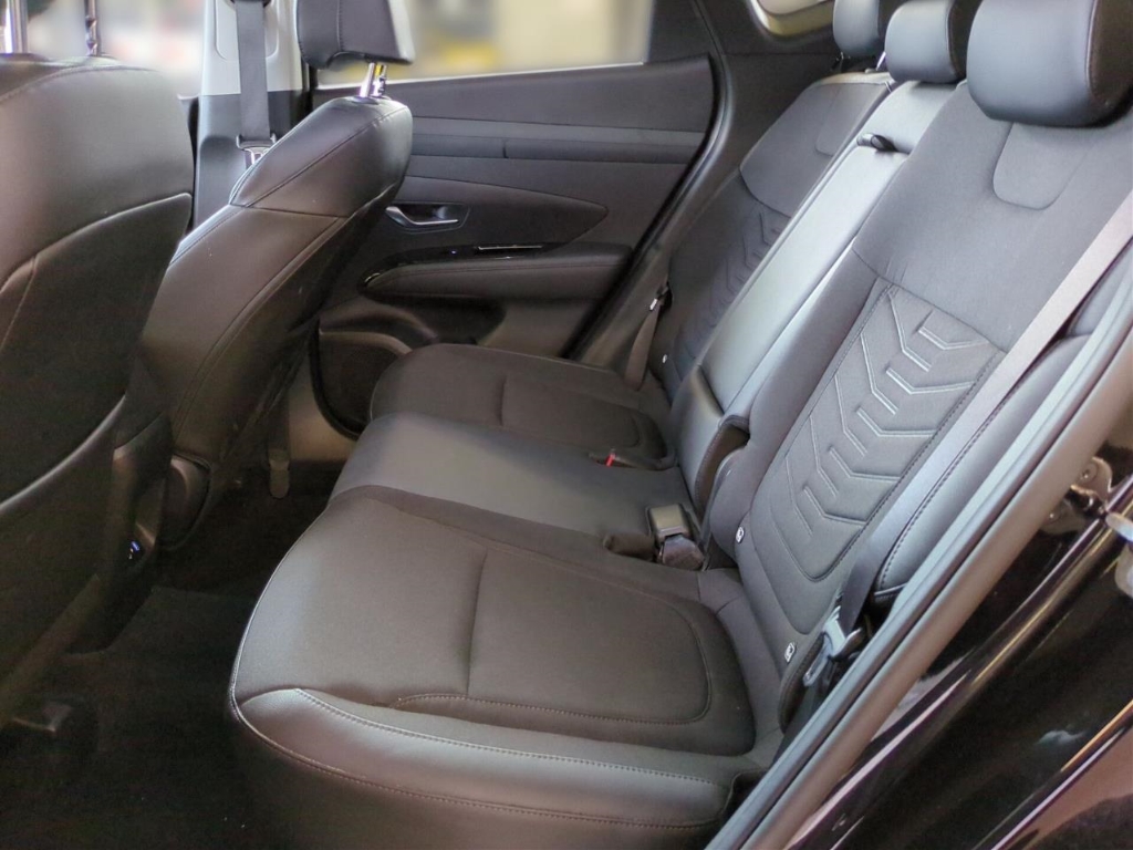 Fahrzeugabbildung Hyundai TUCSON FL 1.6 T-GDI DCT 4WD TREND Krell MY25 Navi Digitales Cockpit Soundsystem LED