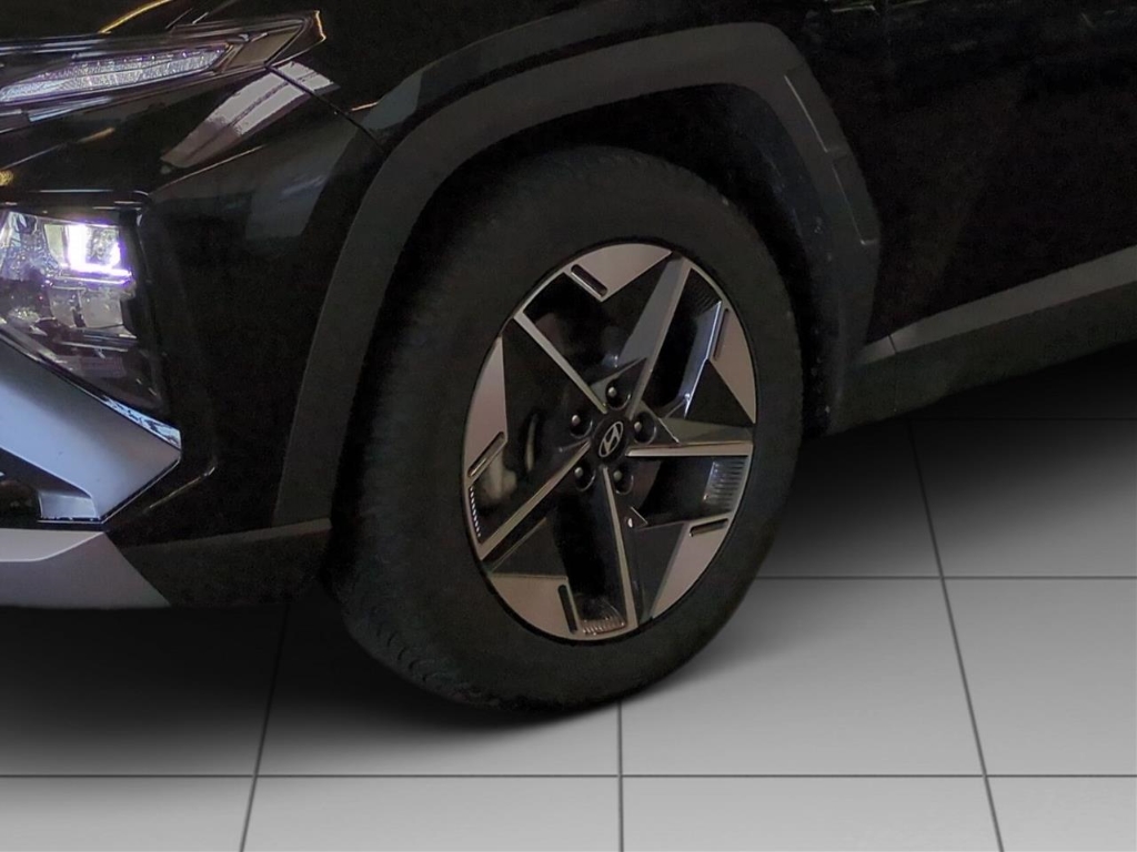 Fahrzeugabbildung Hyundai TUCSON FL 1.6 T-GDI DCT 4WD TREND Krell MY25 Navi Digitales Cockpit Soundsystem LED