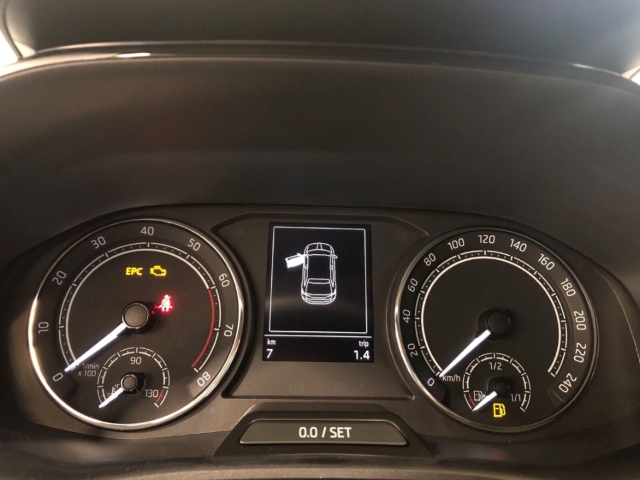 Fahrzeugabbildung SKODA Fabia 1.0 TSI Ambition LED Klima SHZ GRA SmartLink