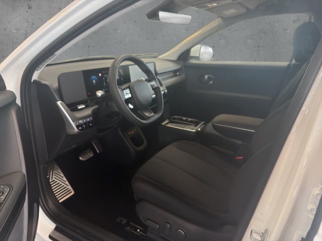 Fahrzeugabbildung Hyundai IONIQ 5 FL MY26 84kWh 2WD CENTRIQ Navi Digitales Cockpit LED ACC El. Heckklappe Apple CarPlay