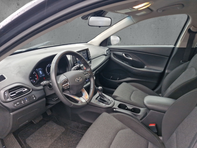 Fahrzeugabbildung Hyundai i30 1.0 T-GDI DCT Edition30 CarPlay RKam PDC SHZ Allwetter
