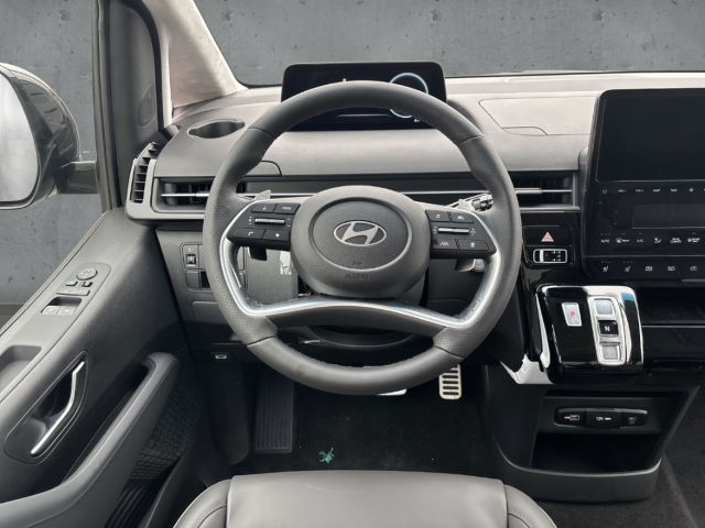 Fahrzeugabbildung Hyundai STARIA HEV 1.6 SIGNATURE Panorama 7-Sitze Navi Leder digi Cockpit Soundsystem