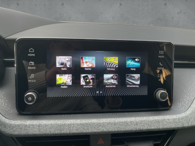 Fahrzeugabbildung SKODA Scala TSI SELECTION LED KLIMA SHZ PDC LM