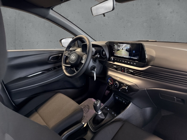 Fahrzeugabbildung Hyundai i20 FL MY26 1.0 T-GDI MT Blackline Navi Soundsystem Bose LED Apple CarPlay Android Auto
